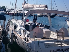 Яхта Benteau Oceanis 45 2014 года