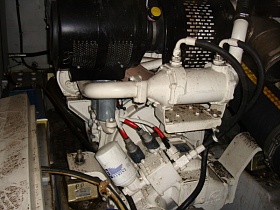 Судовой двигатель Volvo Penta D12 715 л.с