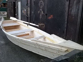 продам деревяные лодки из доски ёлки