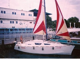 Продается  крейсерская яхта (швертбот)  «ITALIA»
