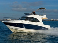 Моторная яхта с флайбриджем  Beneteau Antares 30