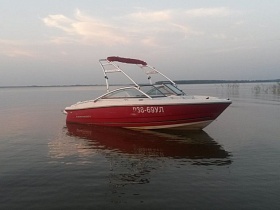 Катер Monterey 180FS Катер Monterey 180FS